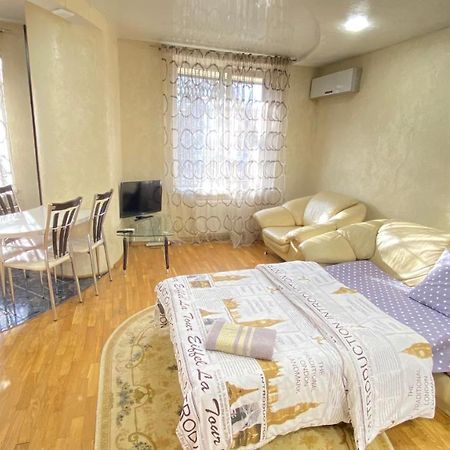Ultracentral Apartment Puskin Street Chişinău Extérieur photo